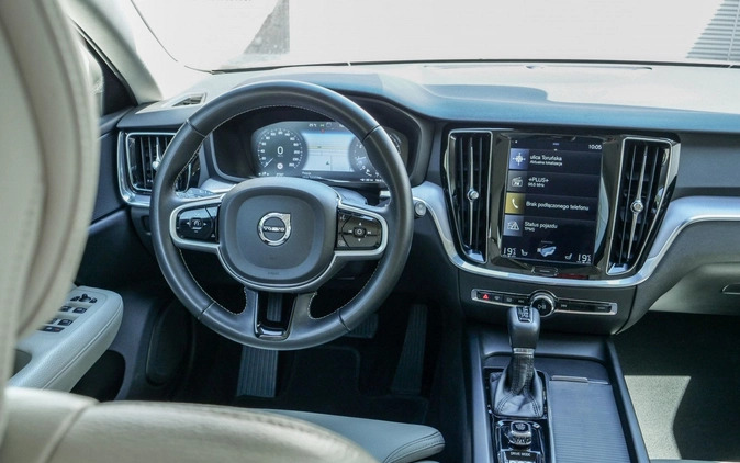 Volvo V60 cena 134900 przebieg: 87389, rok produkcji 2019 z Wronki małe 497